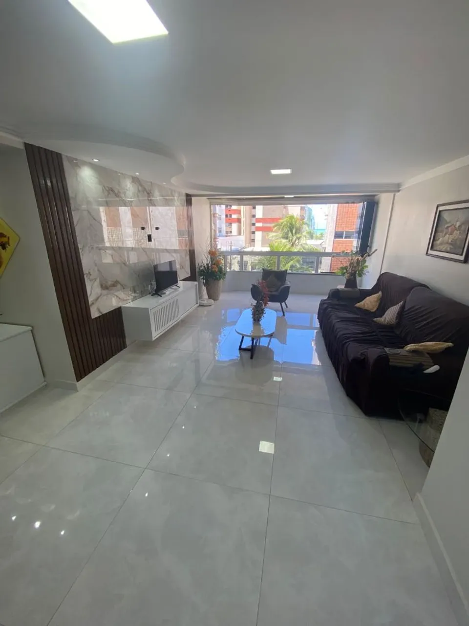 Furnished apartment, 112 m², with a glass-enclosed balcony — photo 4