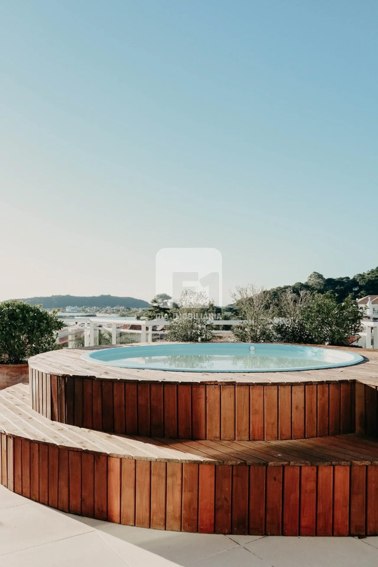 3-bedroom apartment with a private pool in Florianópolis — photo 31