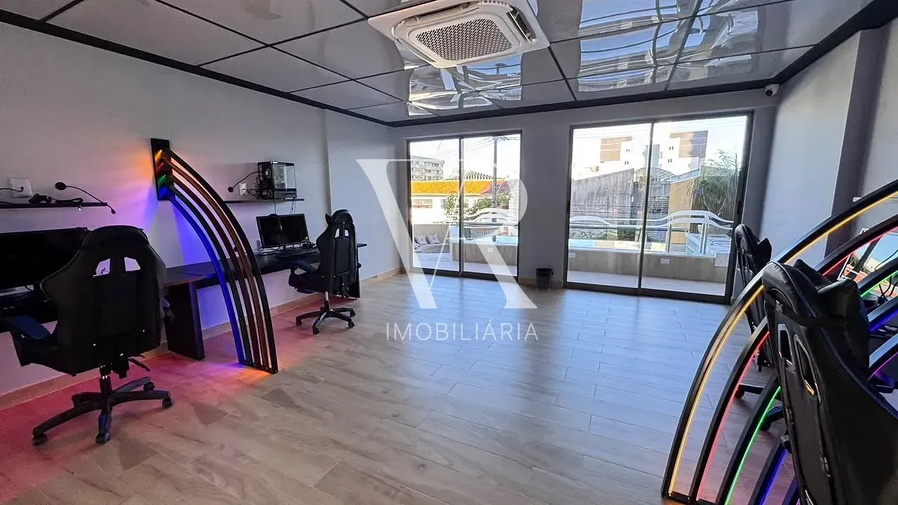 Apartment, 108 m², with a glass-enclosed balcony — photo 24