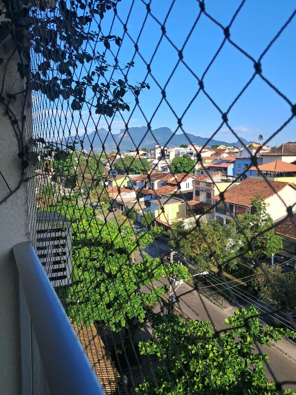 Mountain view in a 2-bedroom apartment, 50 m² — photo 5