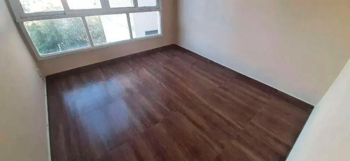 Unfurnished 2-bedroom apartment with a closed kitchen — photo 5