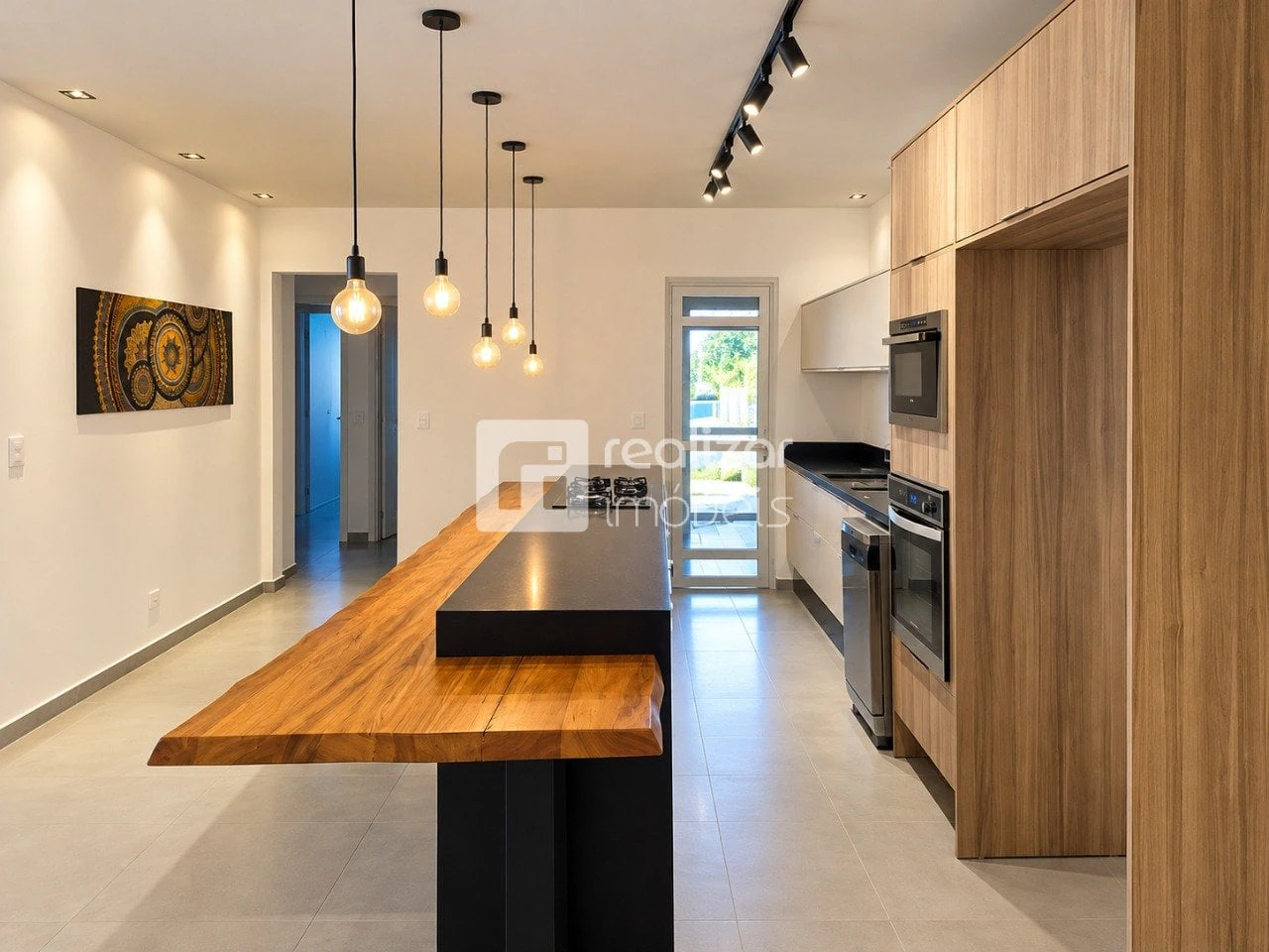 Apartment, 200 m², with a water view — photo 3