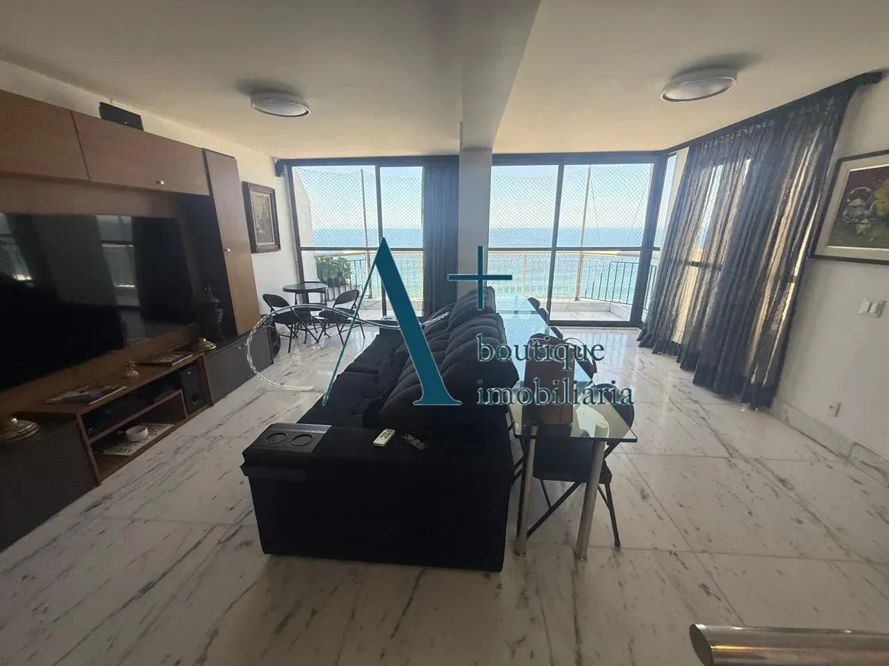 Triplex penthouse with 3 bedrooms and 3 bathrooms — photo 22