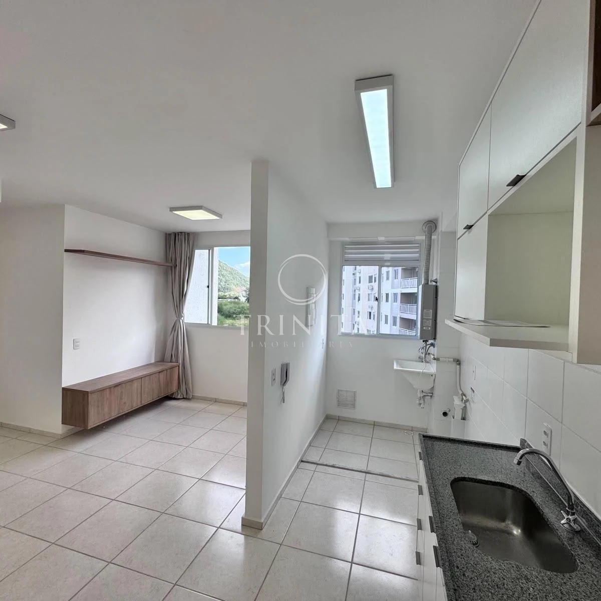 2-bedroom apartment with a mountain view in Rio de Janeiro — photo 18