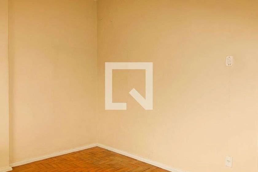 2-bedroom apartment with separate kitchen and 40 m²