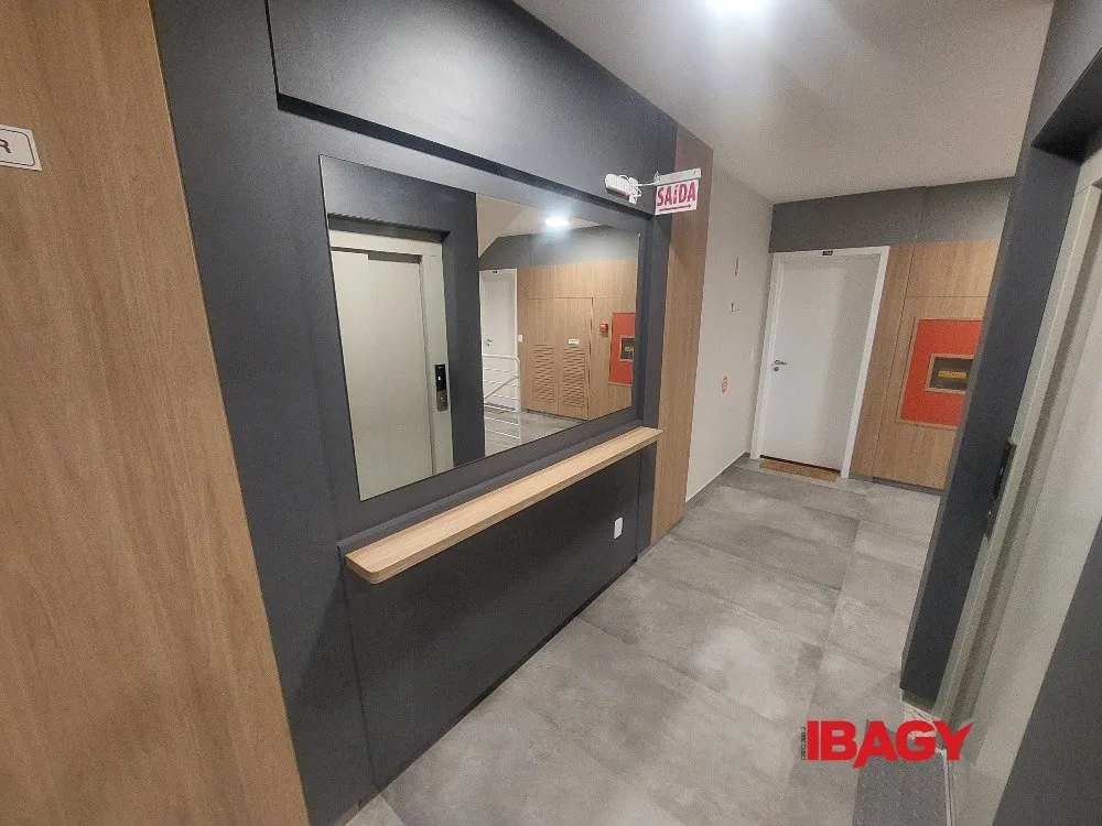 38 m² studio with a closed kitchen and 1 bedroom — photo 9