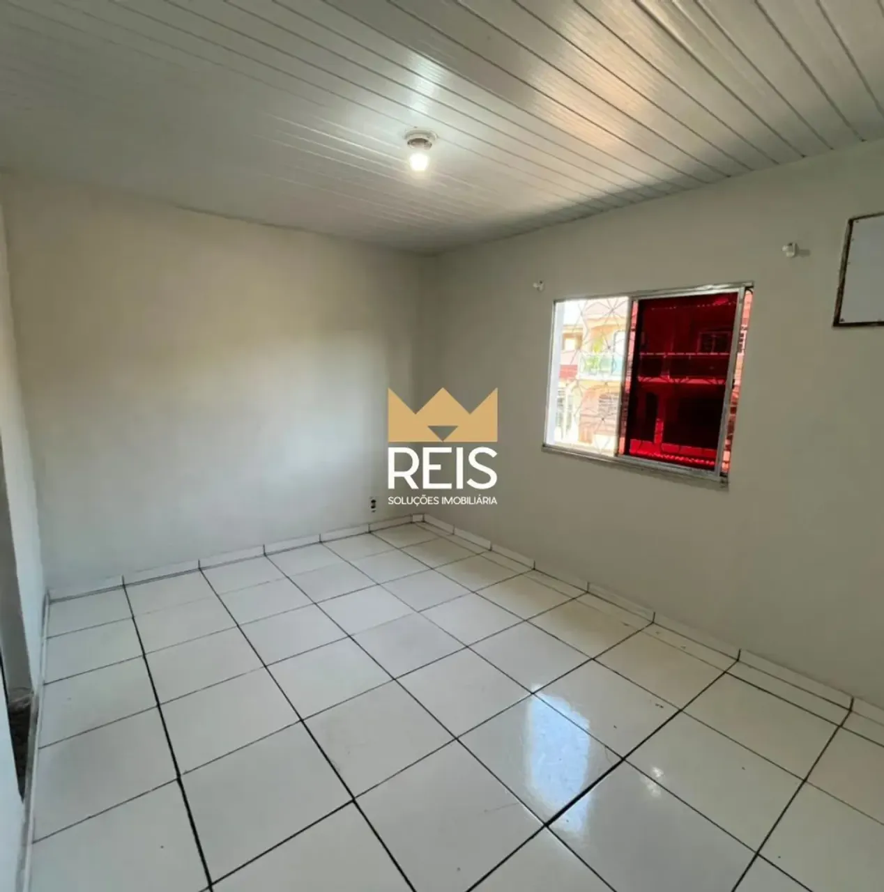 Unfurnished house with a separate kitchen and 1 bedroom — photo 2