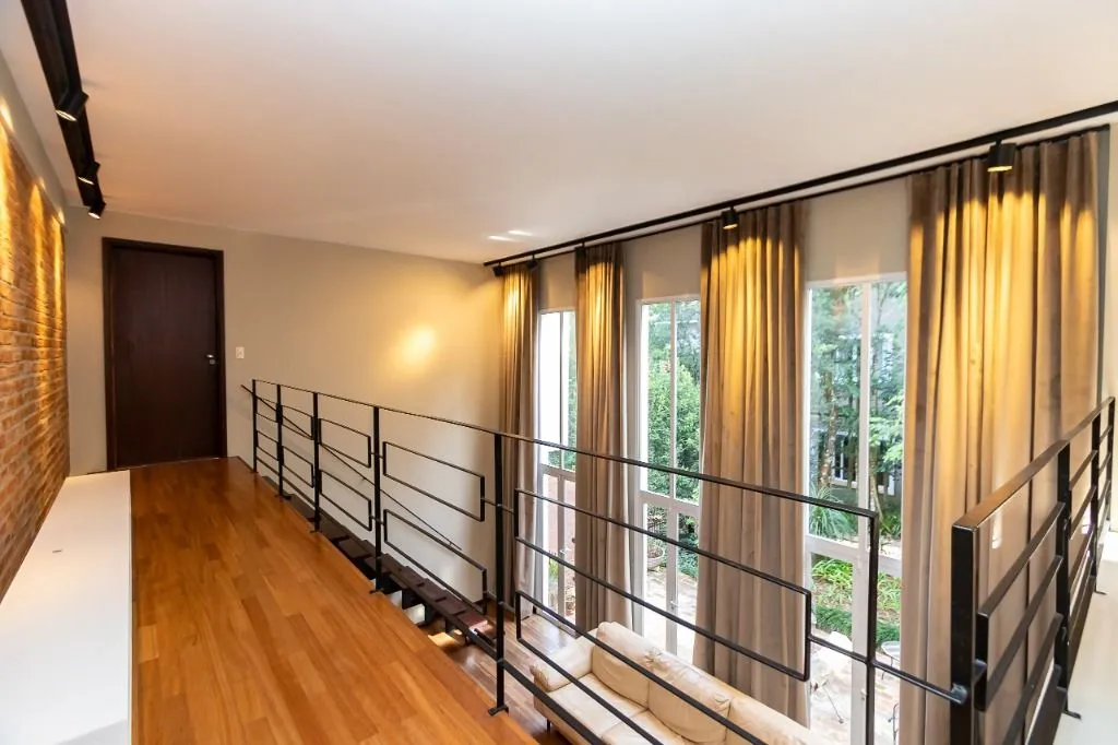 Casa industrial sin amueblar con 3 dormitorios y 890 m² — photo 23
