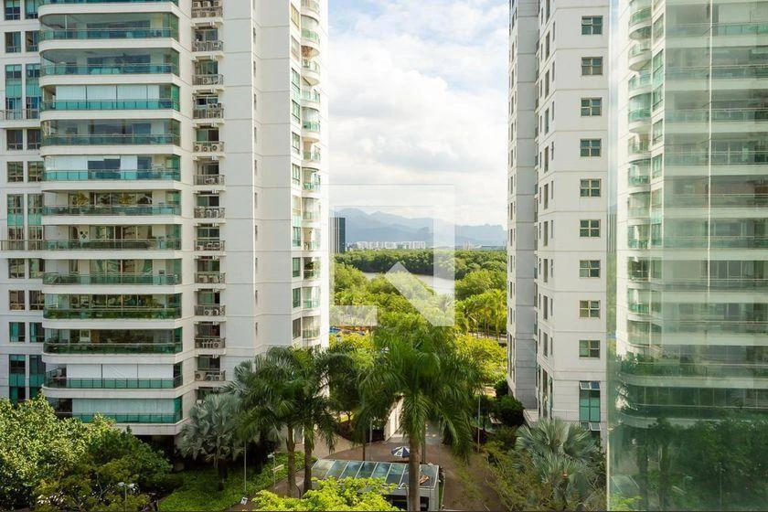 3 en-suite bedroom rental with 127 m² and 2 parking spots — photo 32