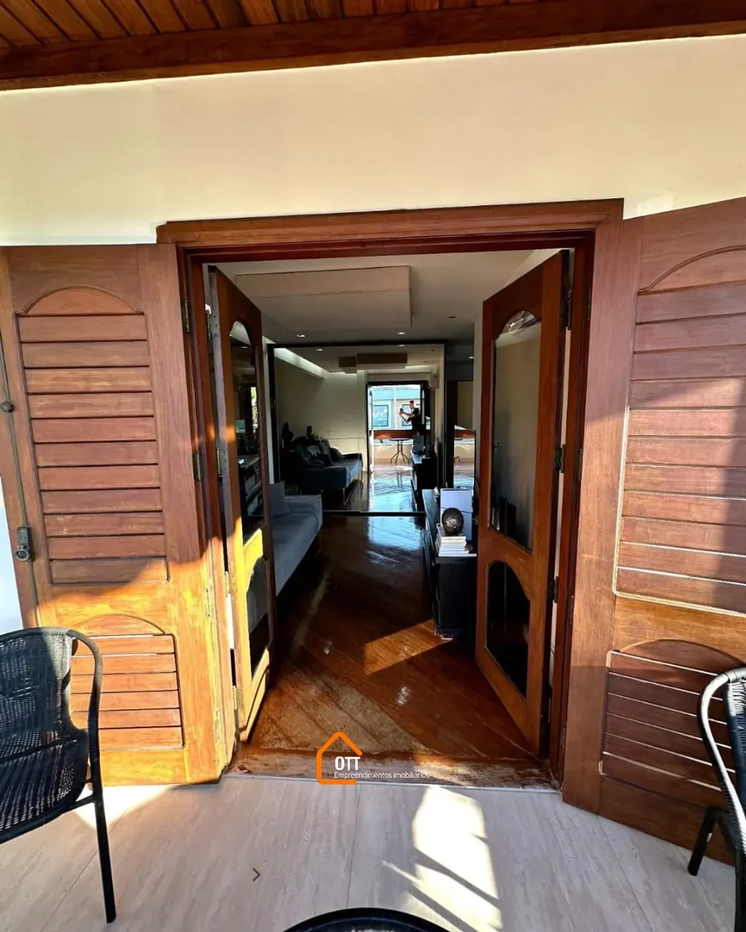Casa com varanda e churrasqueira 5 quartos e 5 banheiros — photo 48