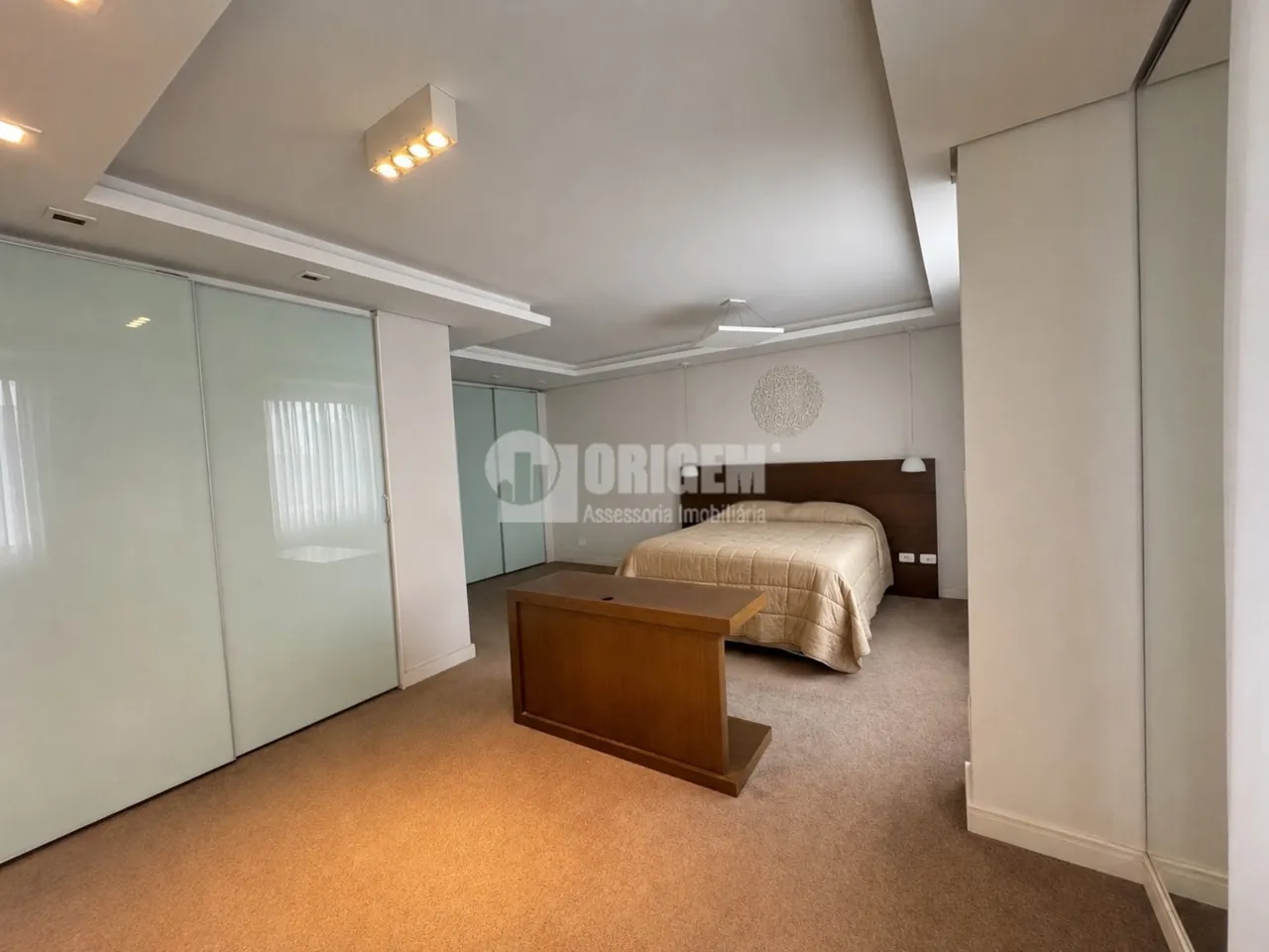 Apartamento de 2 habitaciones con balcón acristalado — photo 13