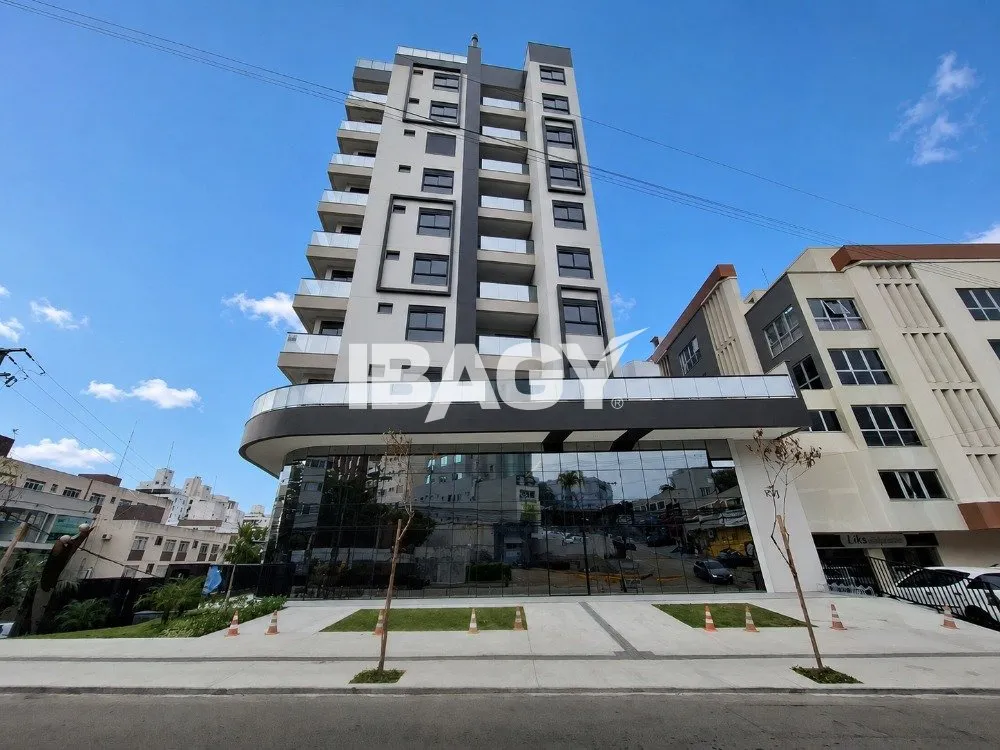 Квартира 66 м² с грилем на балконе и панорамными окнами — photo 20
