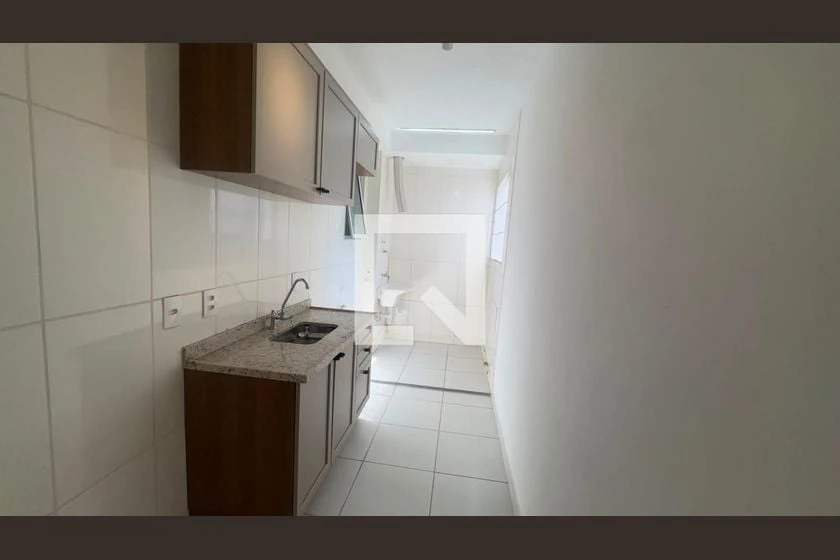 Apartamento de 2 quartos com 44 m² e boa conservação — photo 2