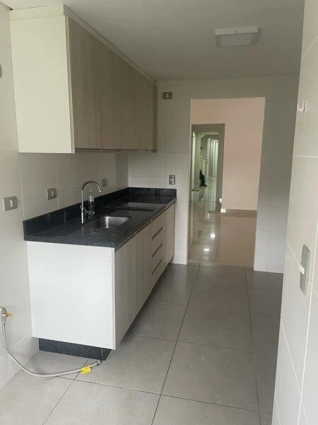 2-bedroom apartment, 1 with its own bathroom, 70 m² — photo 2