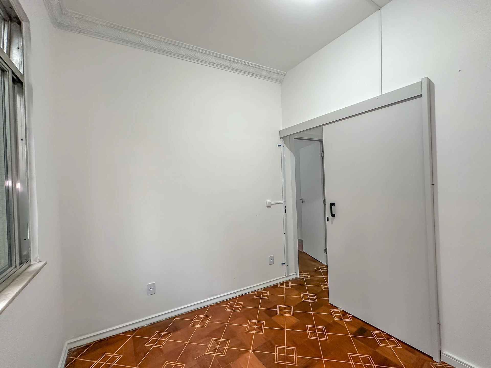 Mountain view in a 2-bedroom apartment, 76 m² — photo 29