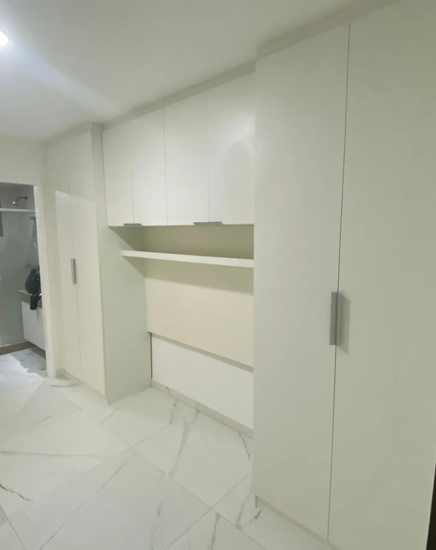 Apartment with 3 bedrooms, 2 bathrooms and a balcony — photo 27