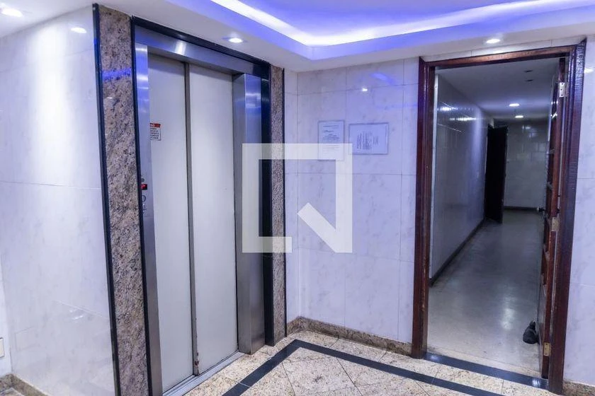 Furnished 2-bedroom apartment with 50 m² and parking — photo 42