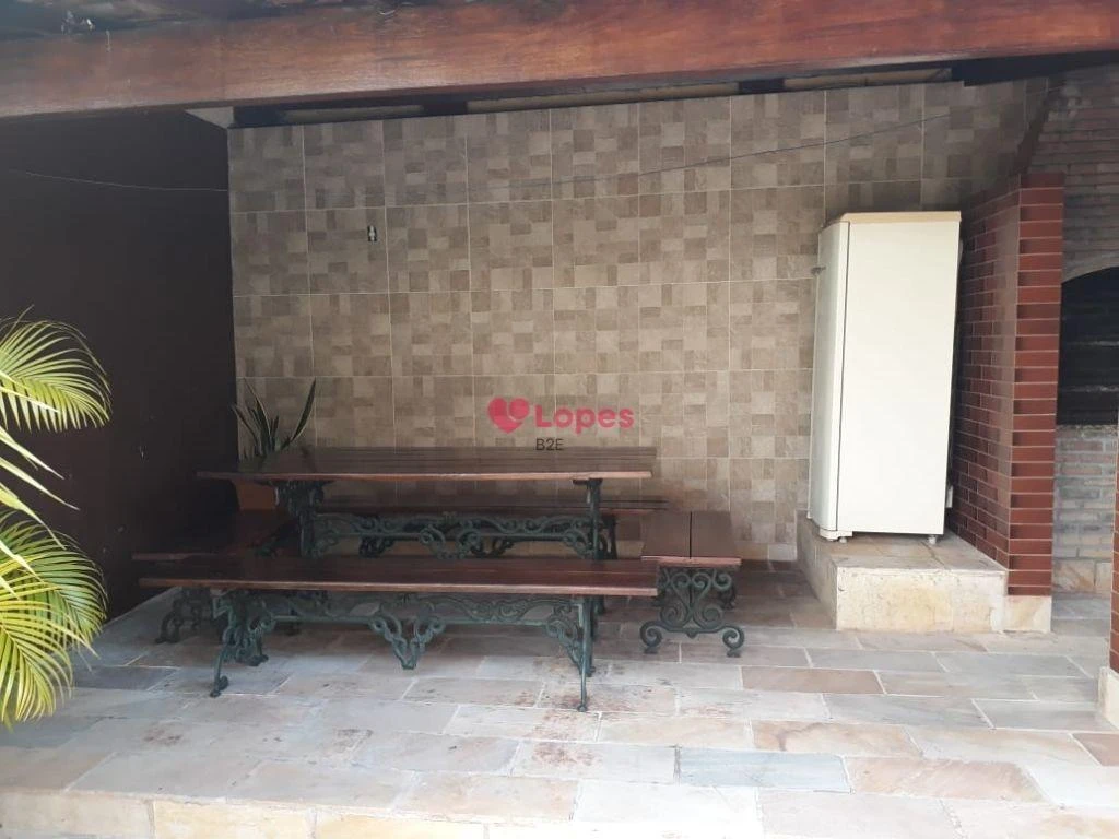 Mountain view in a 4-bedroom house, 431 m² — photo 4