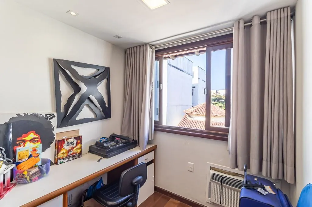 Furnished 574 m² apartment with 4 en-suite bedrooms — photo 23