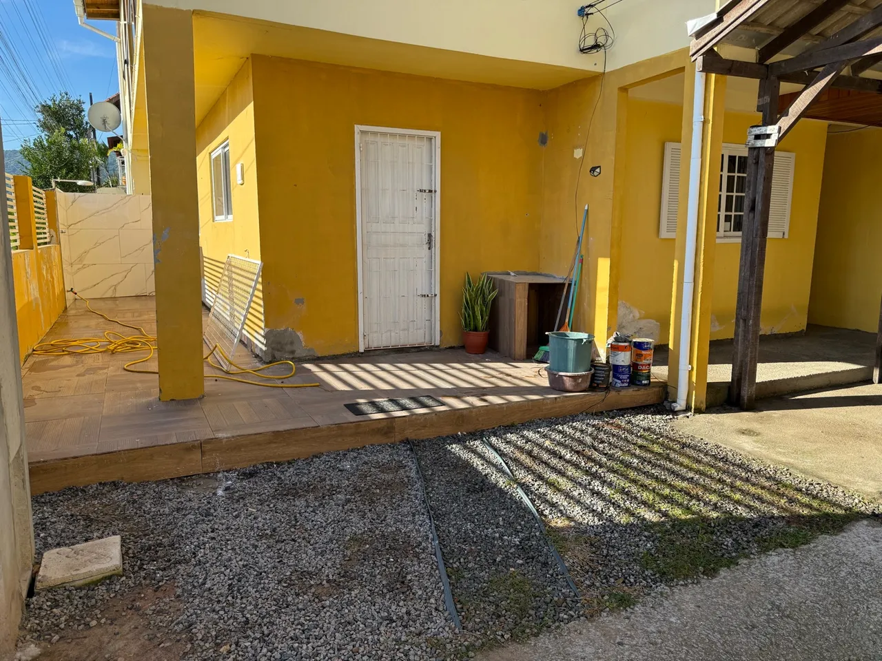 2-bedroom house with a washing machine in Florianópolis — photo 11