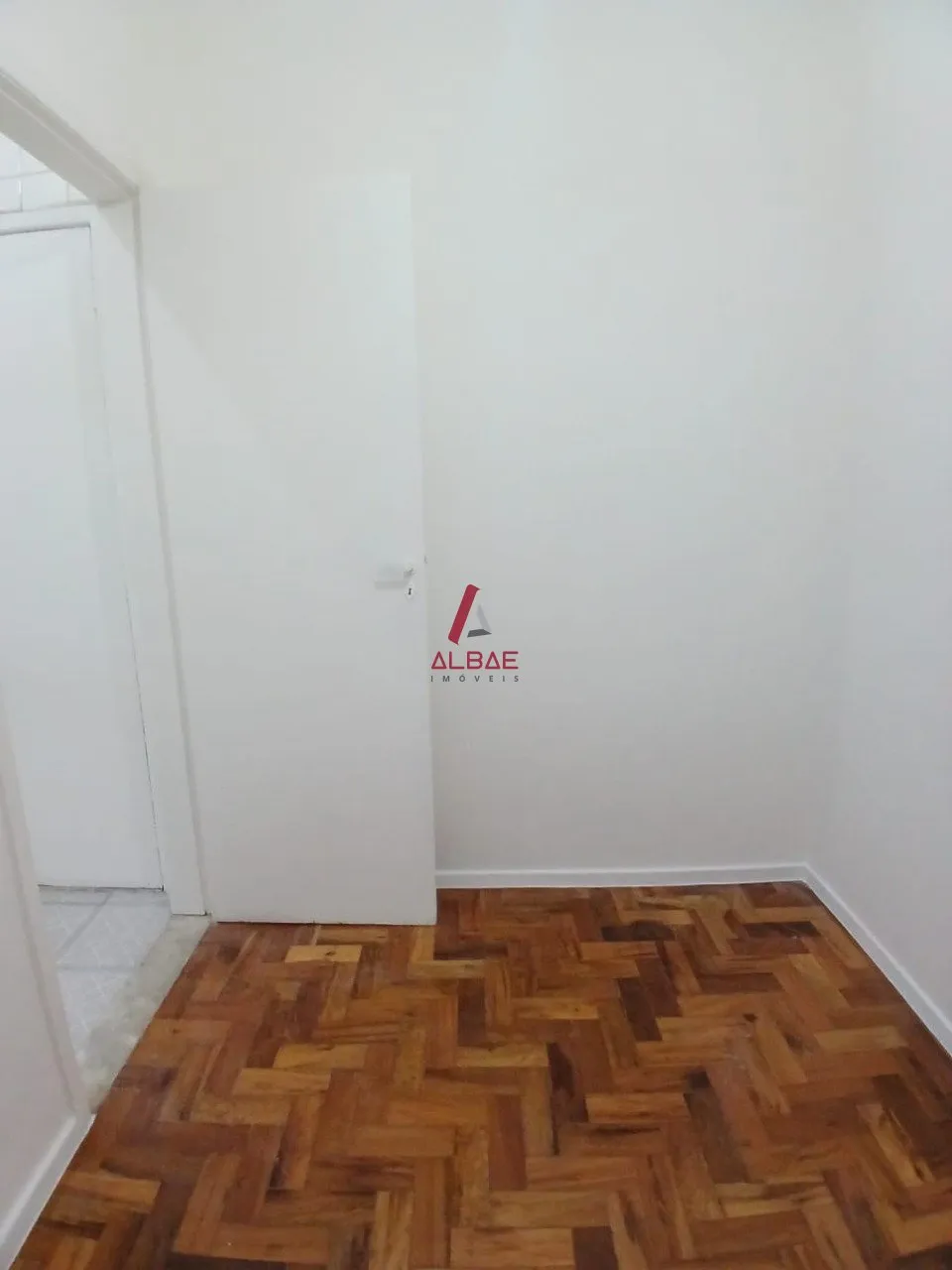 Apartamento com 2 quartos, 1 vaga e banheiro — photo 17