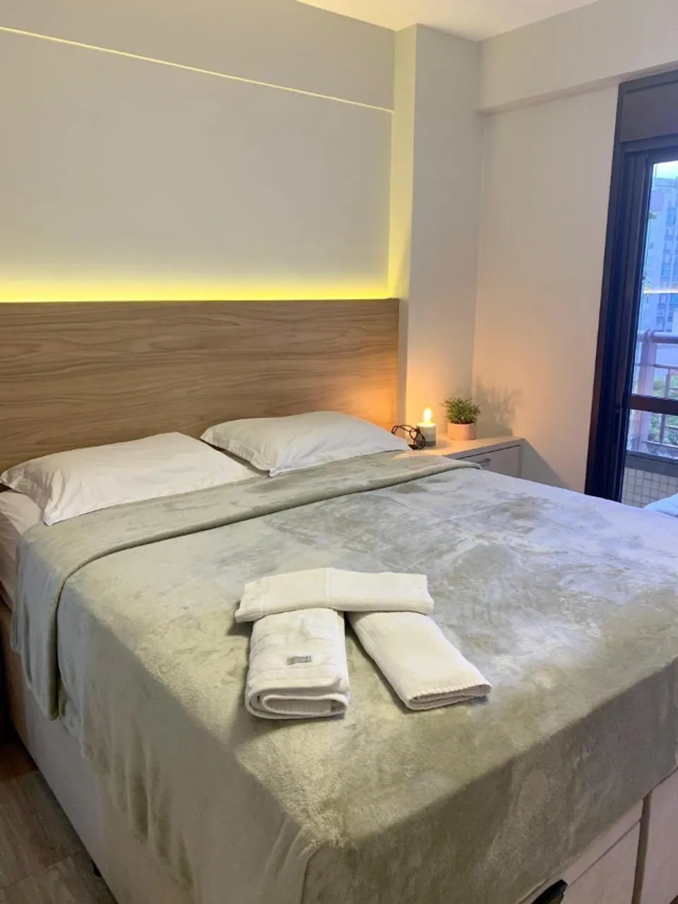 Furnished apartment, 50 m², with a water view — photo 5
