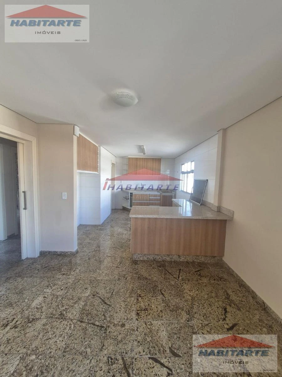Casa de 444 m² e 3 quartos, Jardim das Américas