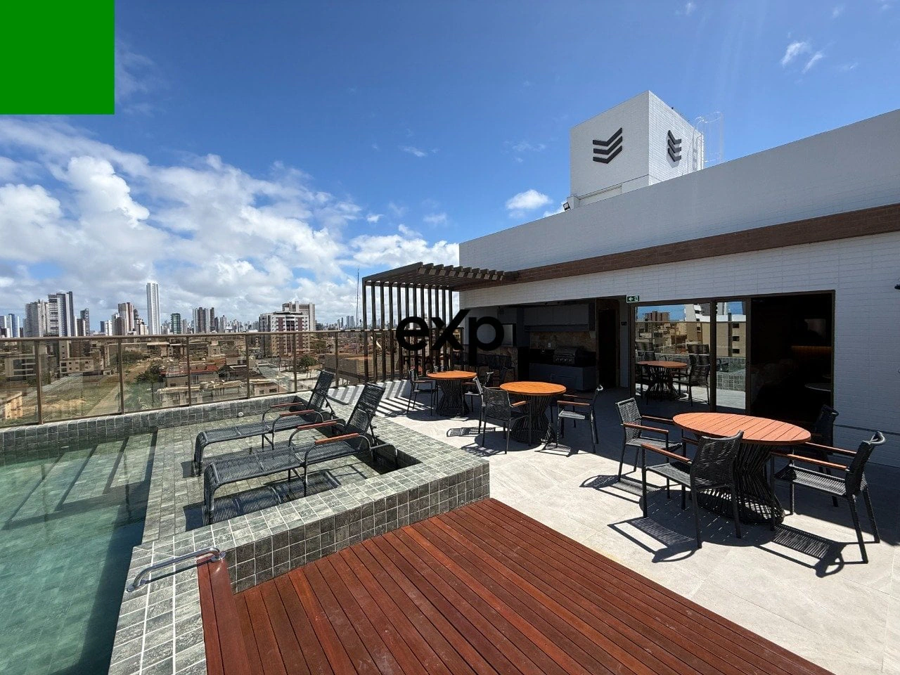 3-bedroom apartment, 2 with their own bathrooms, 76 m² — photo 28