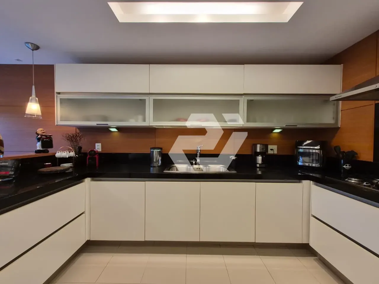 4-bedroom, 5-bath apartment with balcony and 3 parking — photo 58
