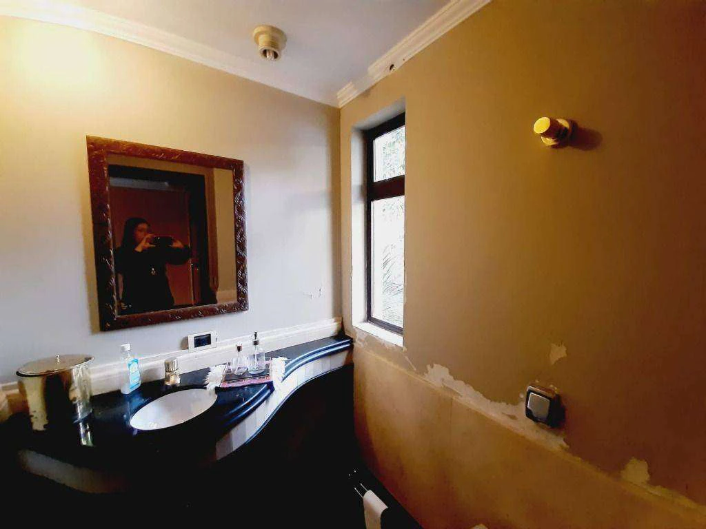 House with 4 bedrooms and a private garden — photo 4