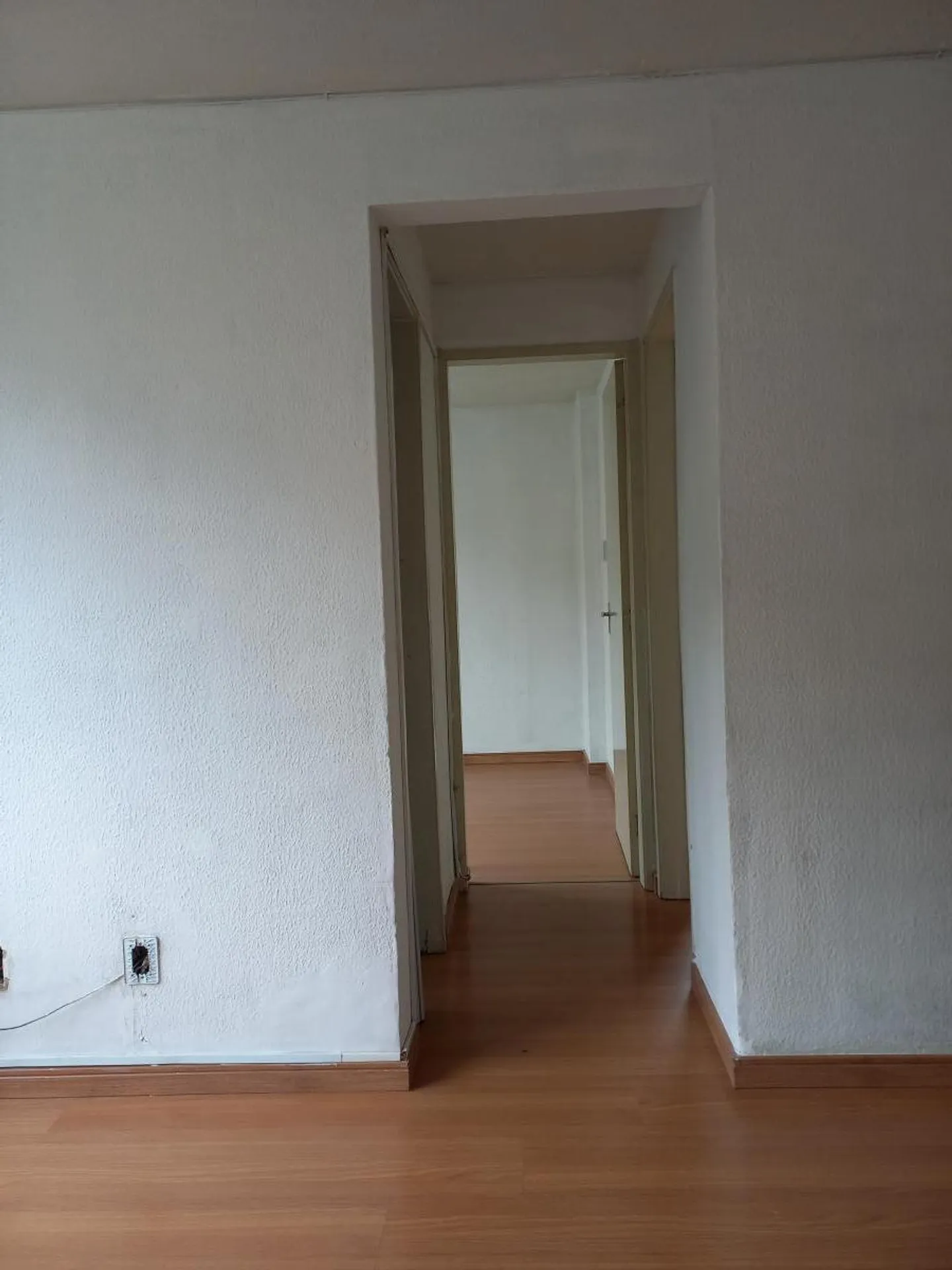 2-bedroom apartment with enclosed kitchen and 1 parking spot — photo 43
