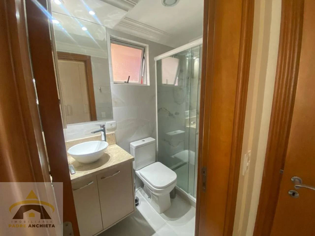 Квартира с 2 спальнями, в доме есть тренажёрный зал — photo 16