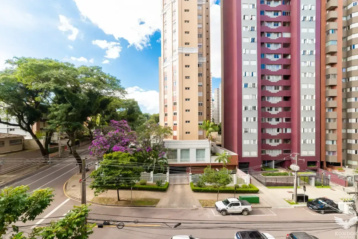 160 m² apartment with 3 bedrooms and 1 en-suite — photo 31