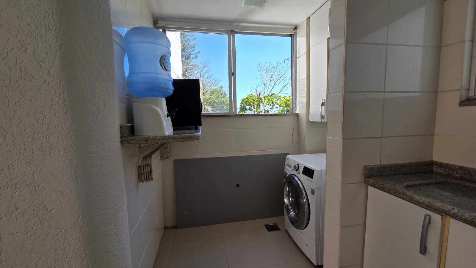 Furnished apartment, 60 m², with a washing machine — photo 9
