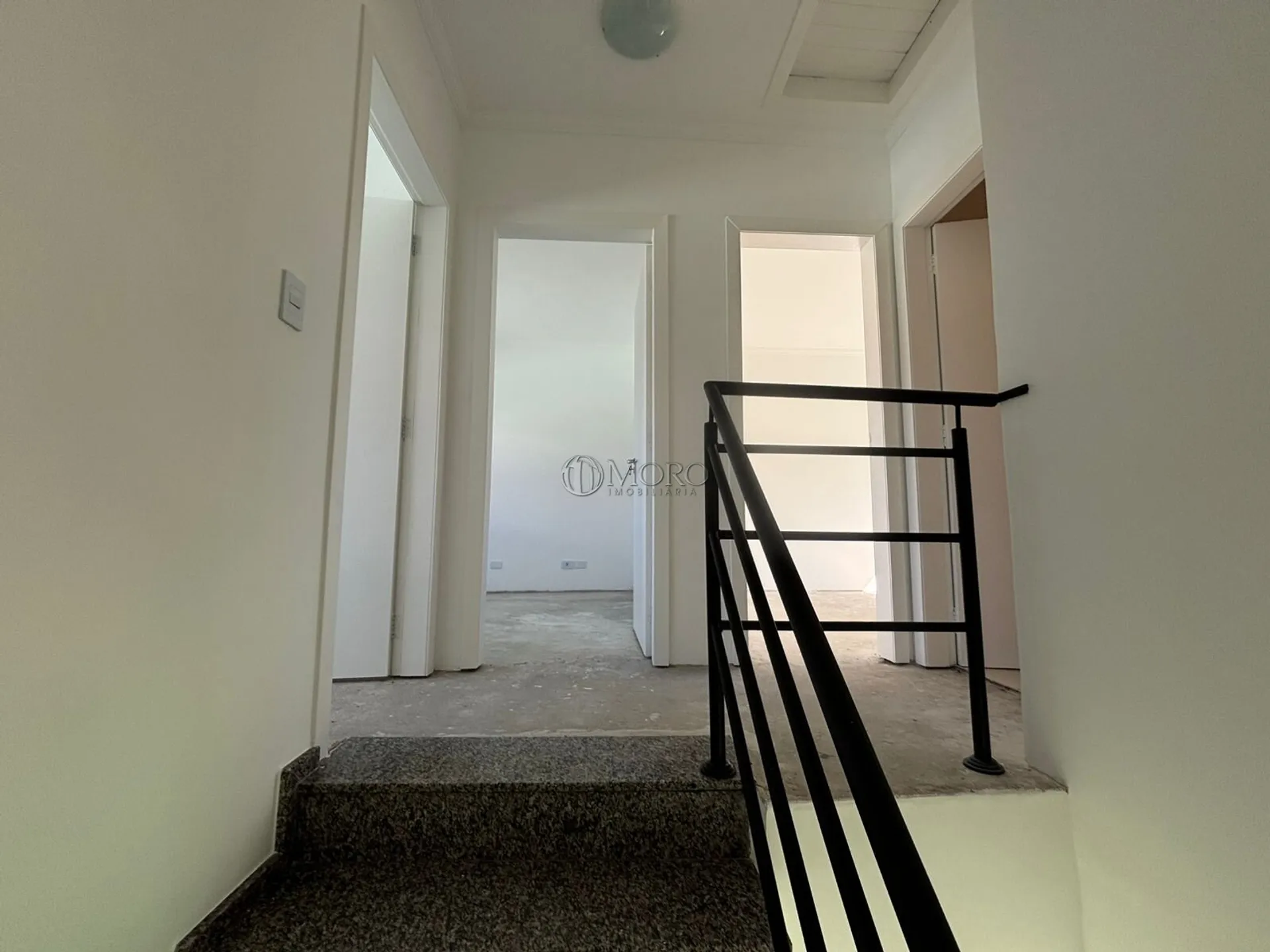 Townhouse with a closed kitchen and 3 bedrooms — photo 8