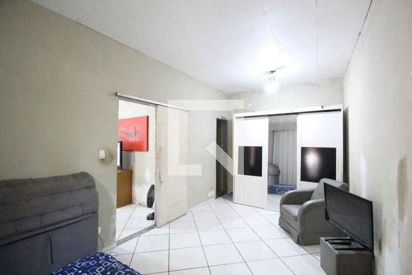 Furnished house, 200 m², with a glass-enclosed balcony — photo 31