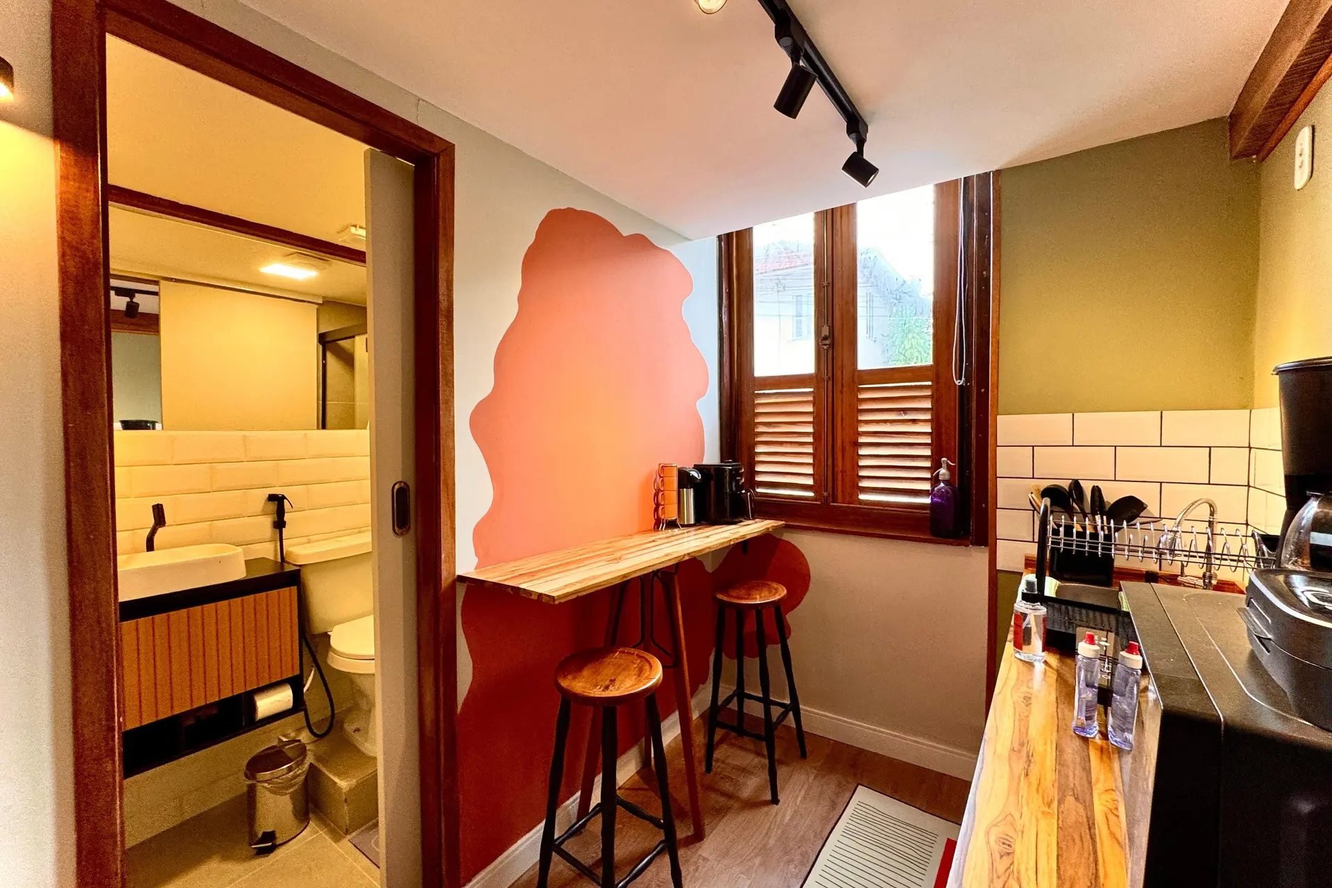 1 quarto e piso de madeira ou laminado: apartamento de 24 m² — photo 12
