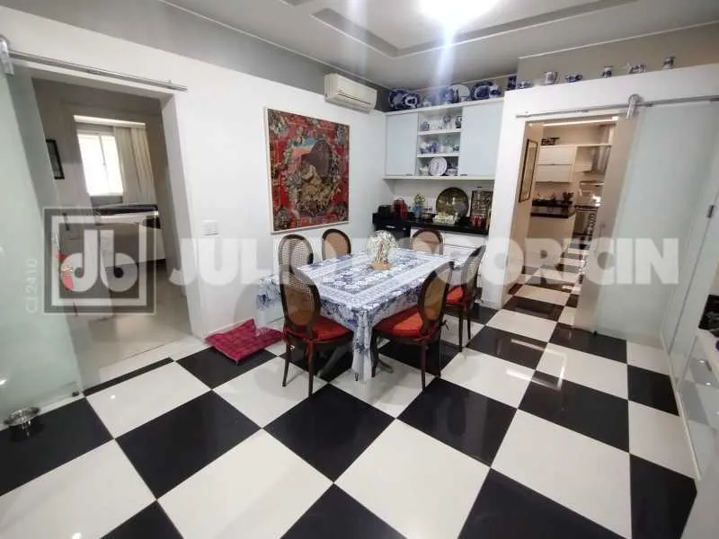423 m² apartment with 4 bedrooms and 3 en-suites — photo 35