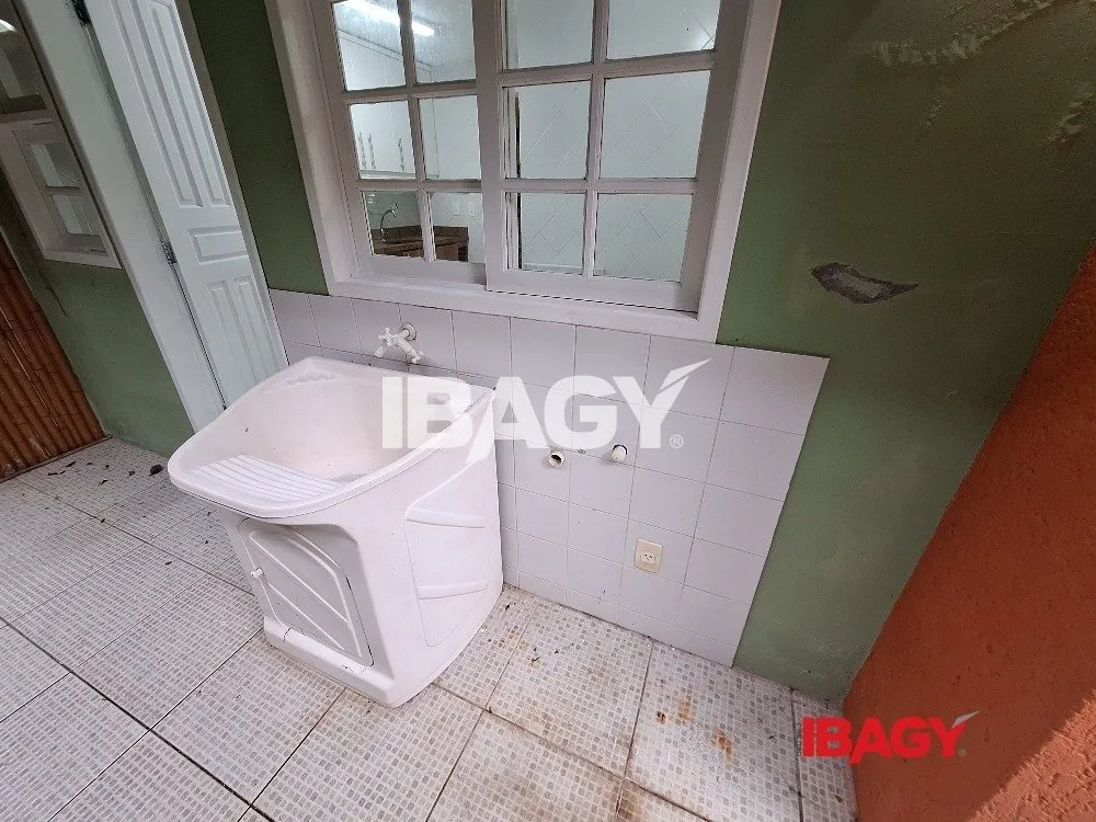 House, 120 m², with a washing machine — photo 9