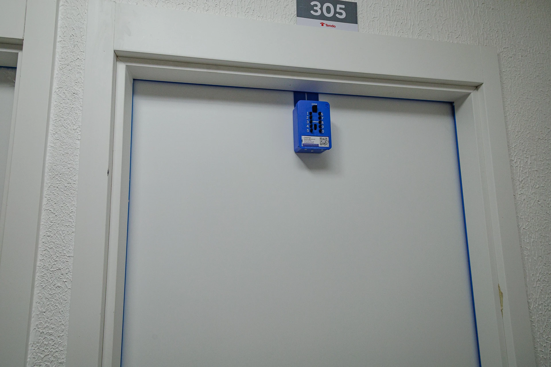 Unfurnished apartment with 2 bedrooms and 1 bathroom — photo 25