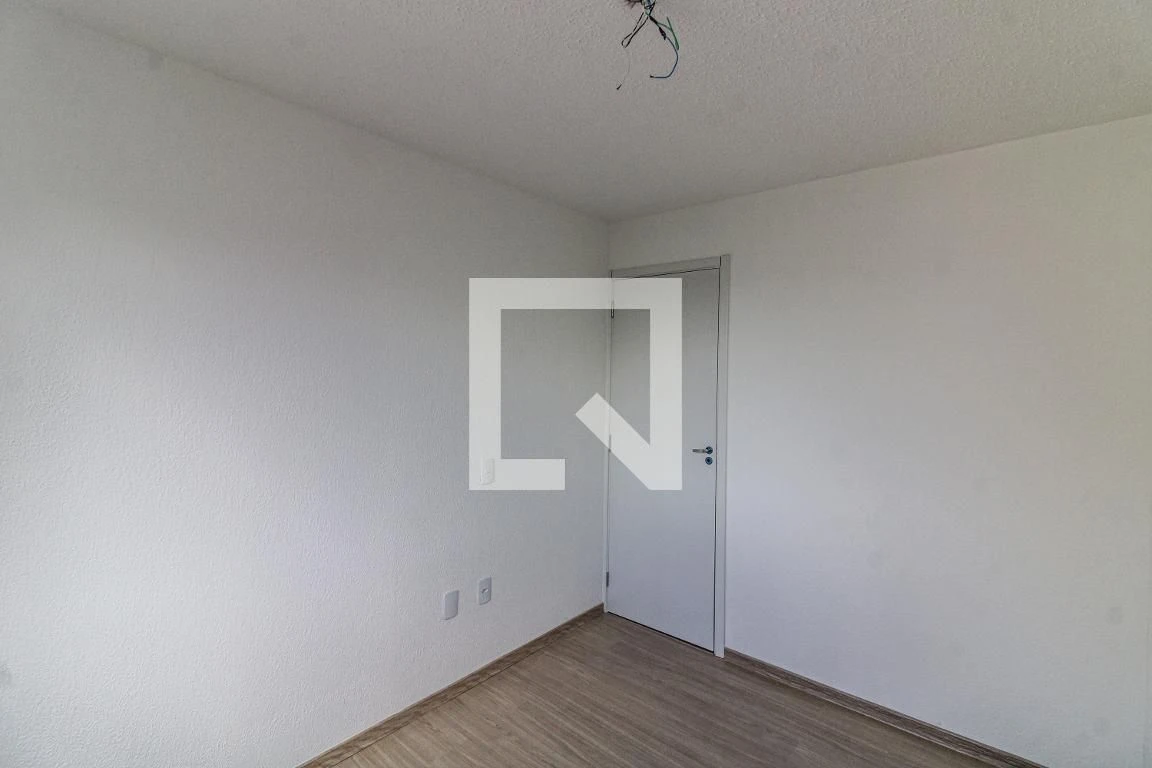 Apartamento de 2 quartos em condomínio com piscina — photo 6