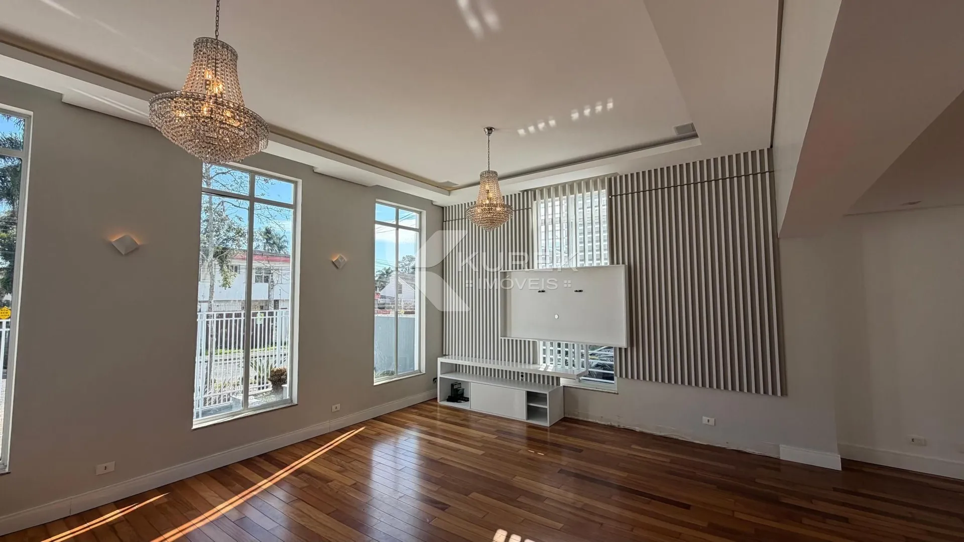 Garden in a 4-bedroom house, 380 m²