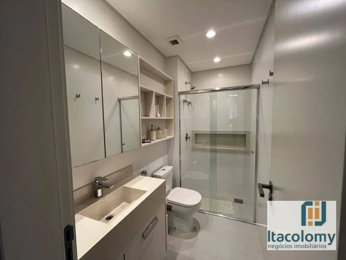 Apartment with 3 en-suite bedrooms and 116 m² — photo 19