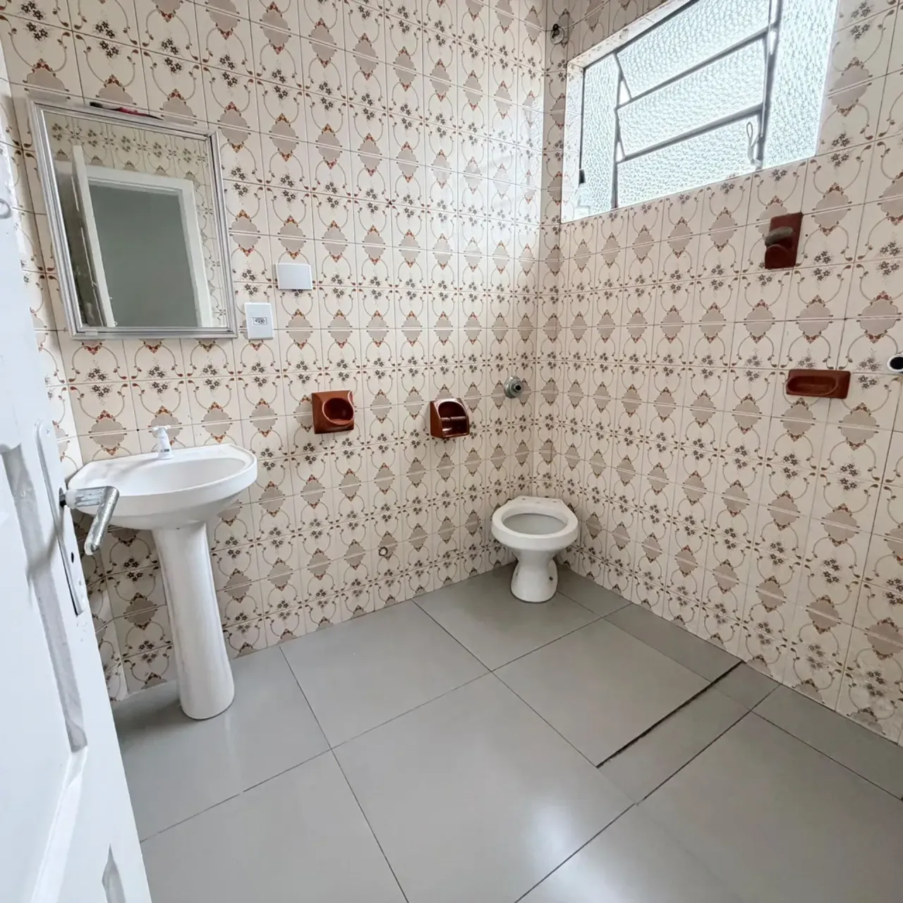 5-bedroom house with a washing machine in Curitiba — photo 5