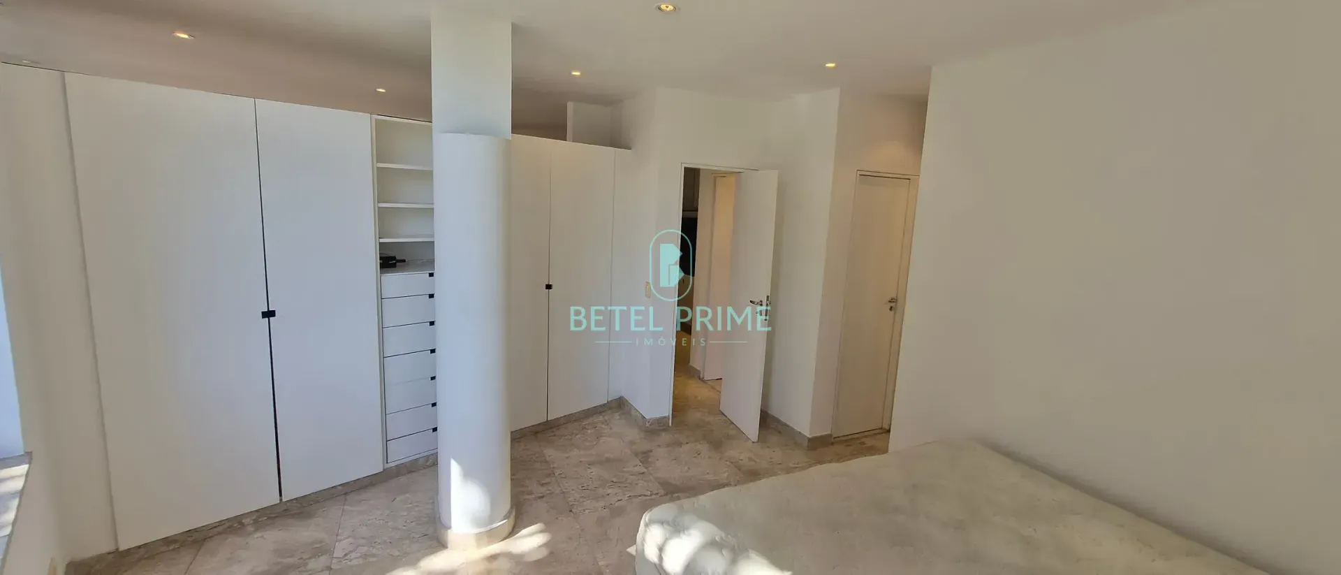 Apartment, 55 m², with floor-to-ceiling windows — photo 4
