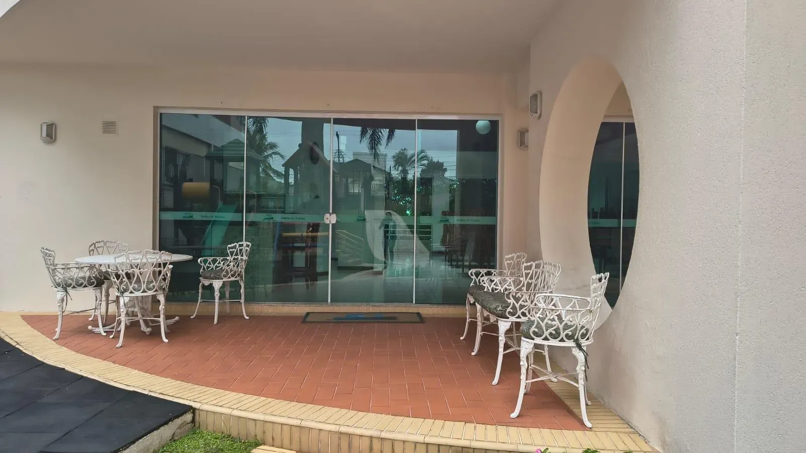 Apartment with balcony barbecue, 104 m² — photo 13