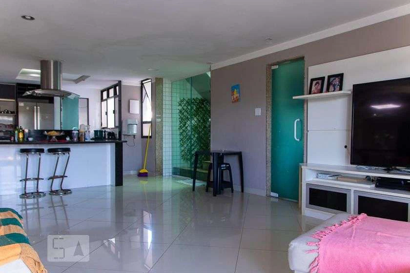 400 m² duplex with 4 bedrooms and 2 en-suite baths — photo 2