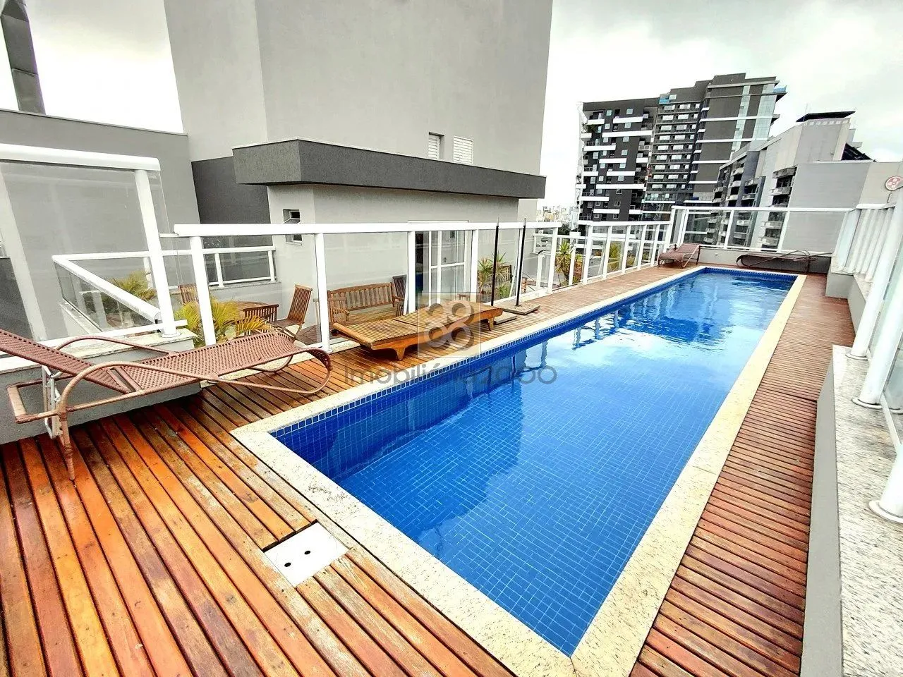 1-bedroom furnished apartment with 69 m² and parking — photo 15