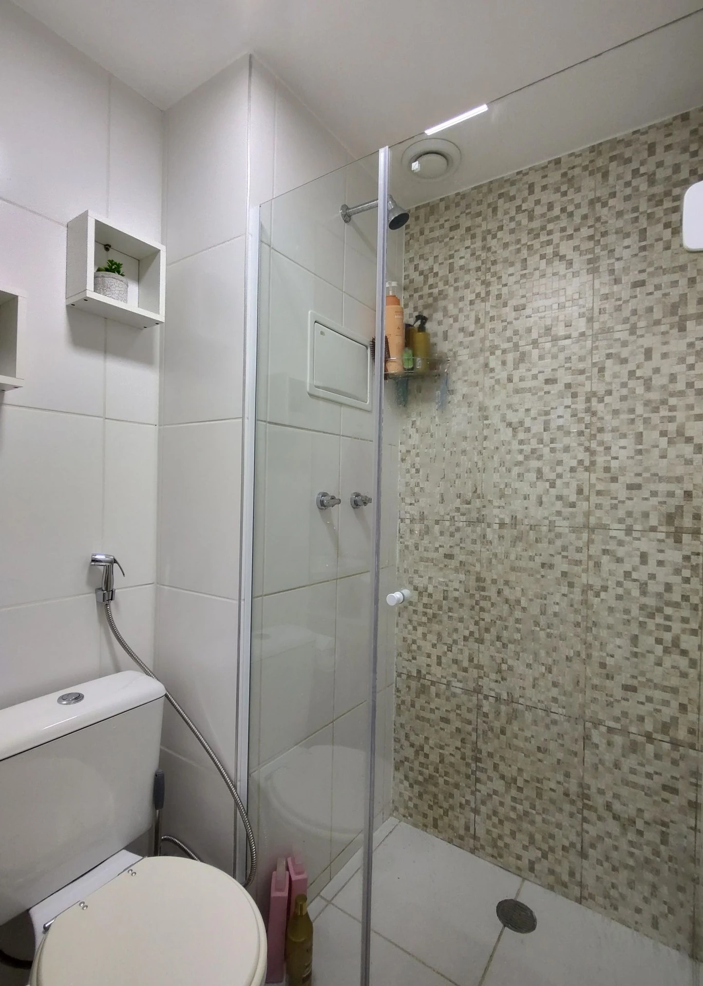2-bedroom apartment in a building with a sauna — photo 68