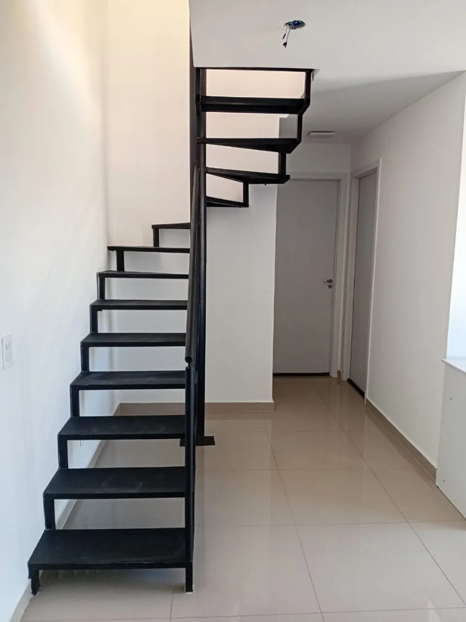 Unfurnished house with 2 bedrooms and a balcony — photo 17
